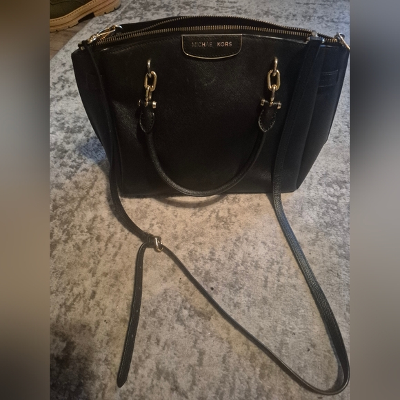 Michael Kors Handbags - Michael Kors Black Tote with Gold Hardware